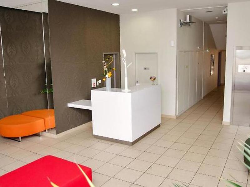 C0BB2EA226EA40EE12622570DE4FA5AB