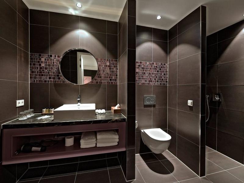 0C42E1BA55B894A4C4E34092F1718907