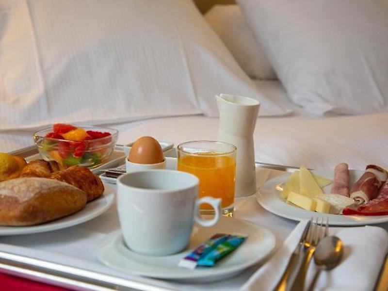 F32486E740111BC2127335B2E915D204