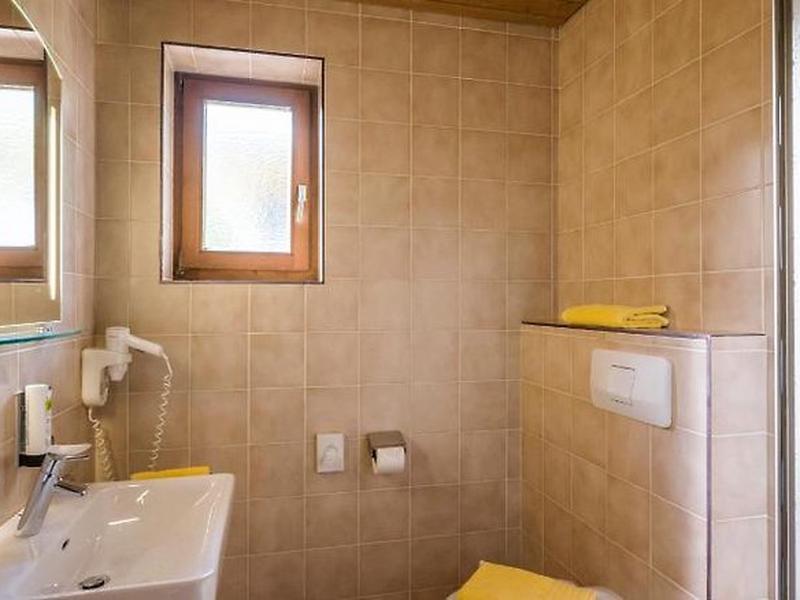 F992DAC70CF35390812666783161DBF9