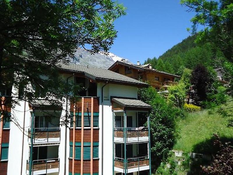 8CDB63D6E41637AB115EB01973EB89D9