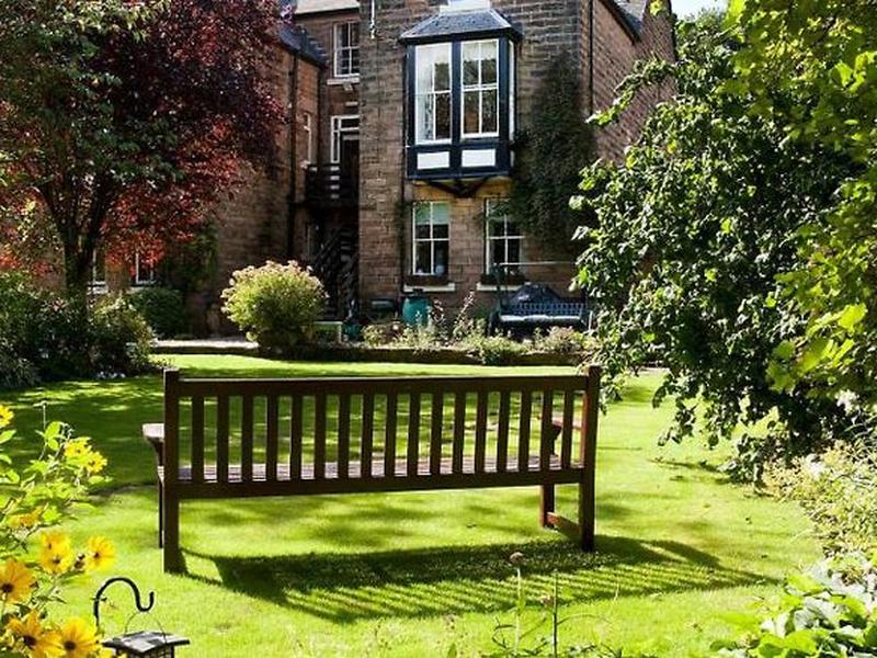 DC87A49DD15D828DD405DE6D7709D6E1