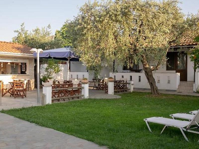 9ED8CA05872DF286C2B28BFC1BC2DB7E