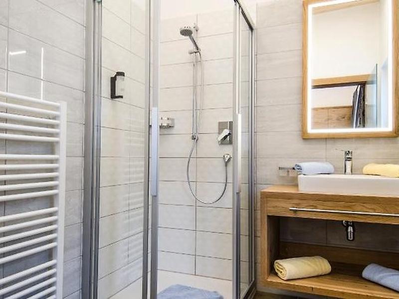 64B9CCFB57309B894A32A14A1DCC2831