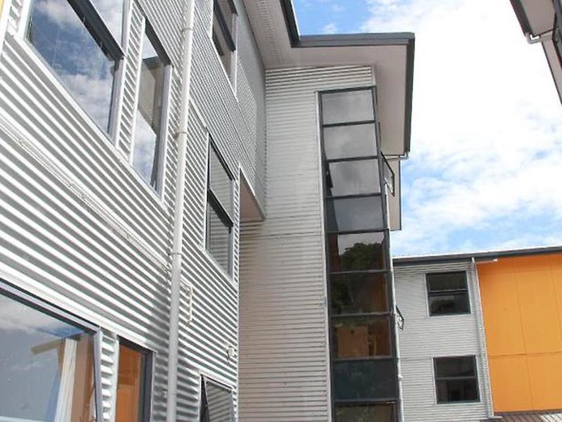 80BAEC5A410E43CE314C3EA7968FFFAE