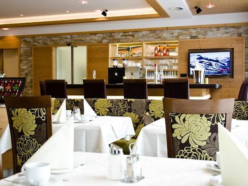 F0B4F3042A35442C618E88CCAEBC5517