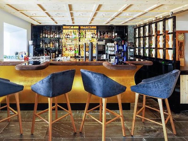 721BF658EB11A195AAF5886BBC1E5446