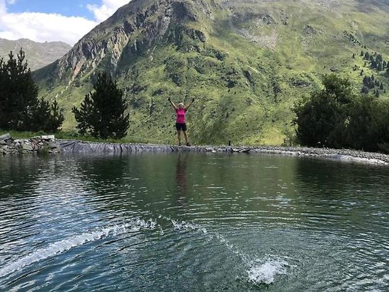 AF7C22A3B0281F8008853B19B1A7EFF1