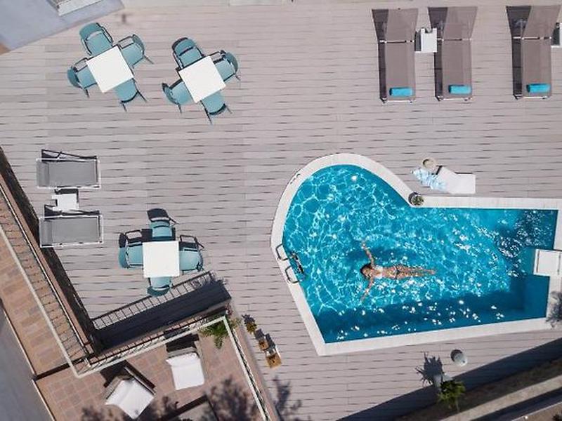 D99F0C059969AD8C66998A50332302EA