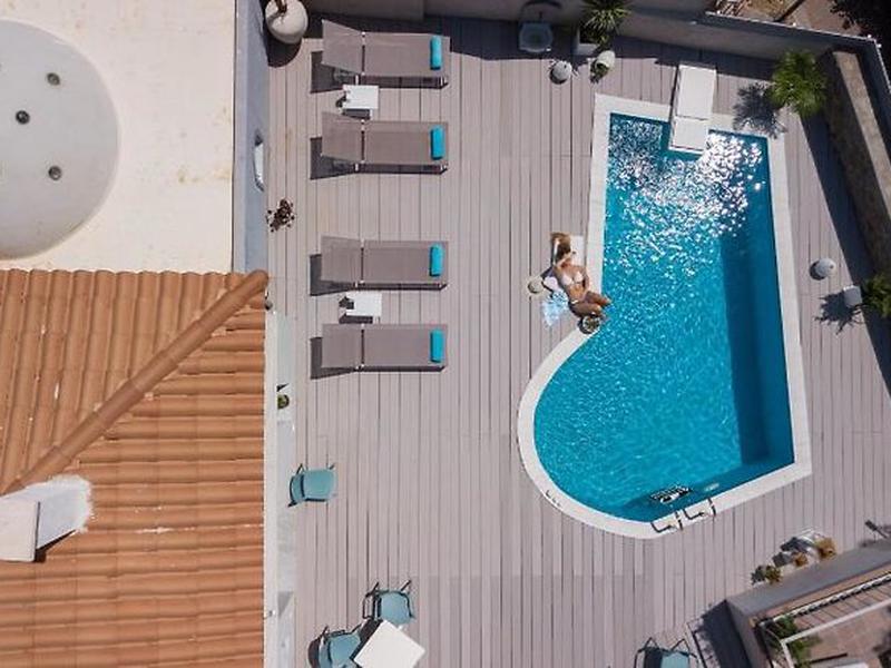 6BB5A5907CE1649A492F76BA128E5AC1