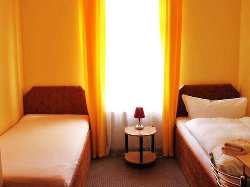 F03FBC8FF764B3667E53D3FA719C96A3