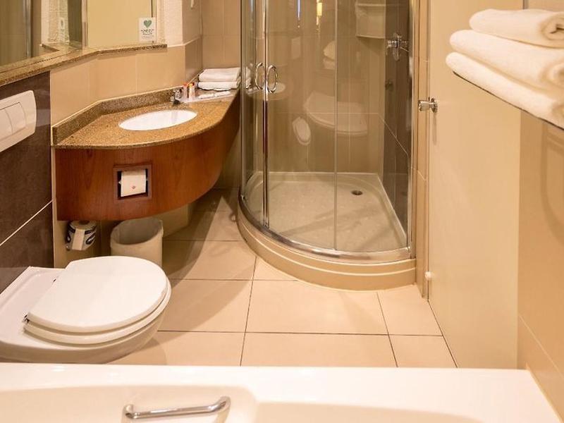 C455E6296911DE847A9E18A3664AE8E3