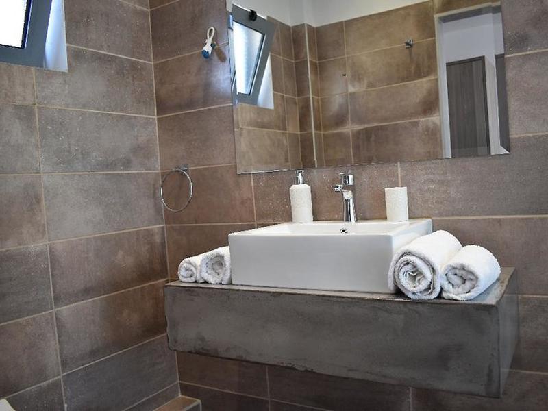 12CA98AAA18FCD0E311890652FF343F0