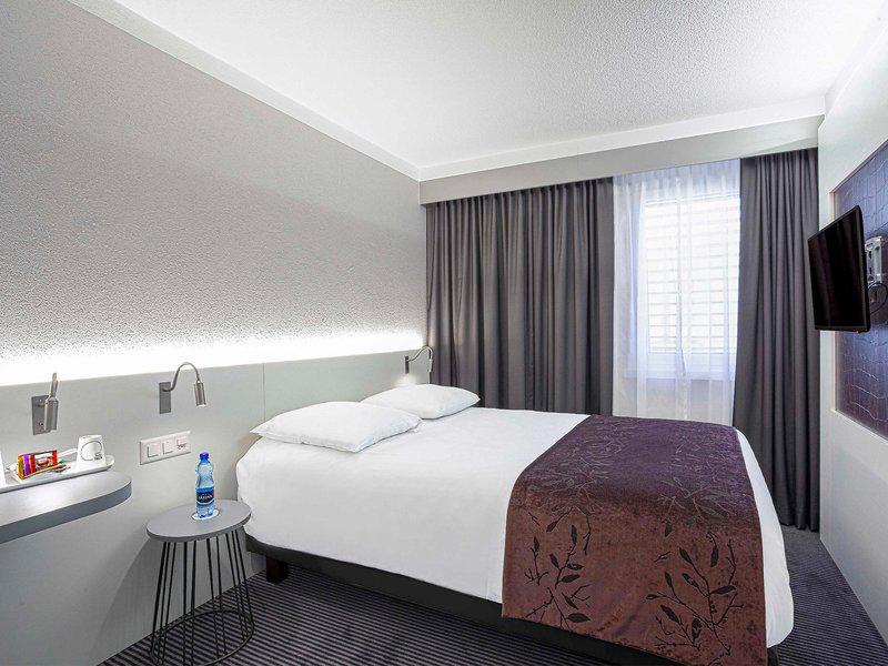 74326A6C8A57DF4F87C64943E88CB292