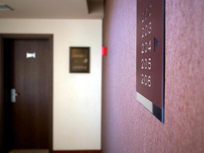 41834BB2C0C092BAA94C9612406AB43F