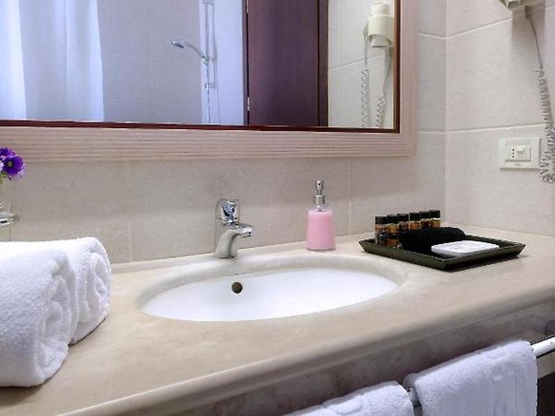 5FF2E1FE99E955E9B0B2CFD90FE0F843