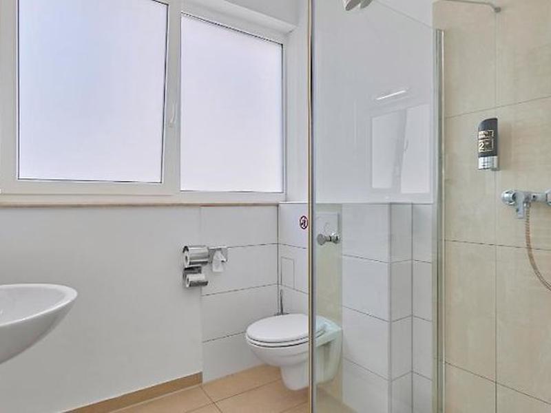 9EFAC992702922F8CFAD753F9035F4CE