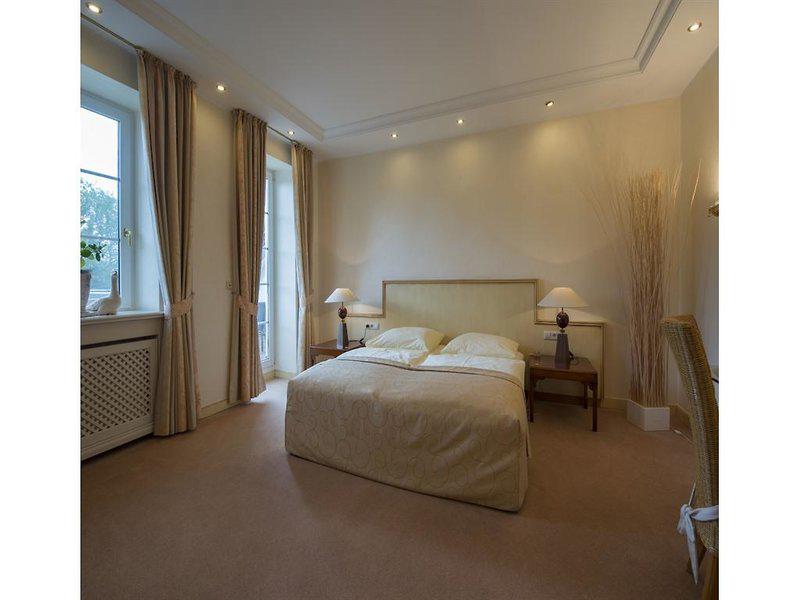 EF1CA64BEACD6B5B02E26559A018168B