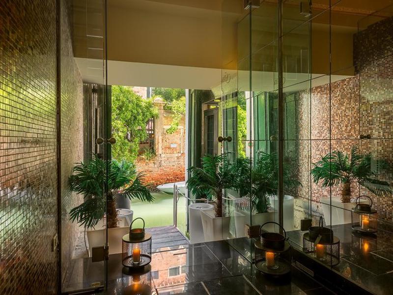 00D68EC3717FE137E0A550105D04D22F