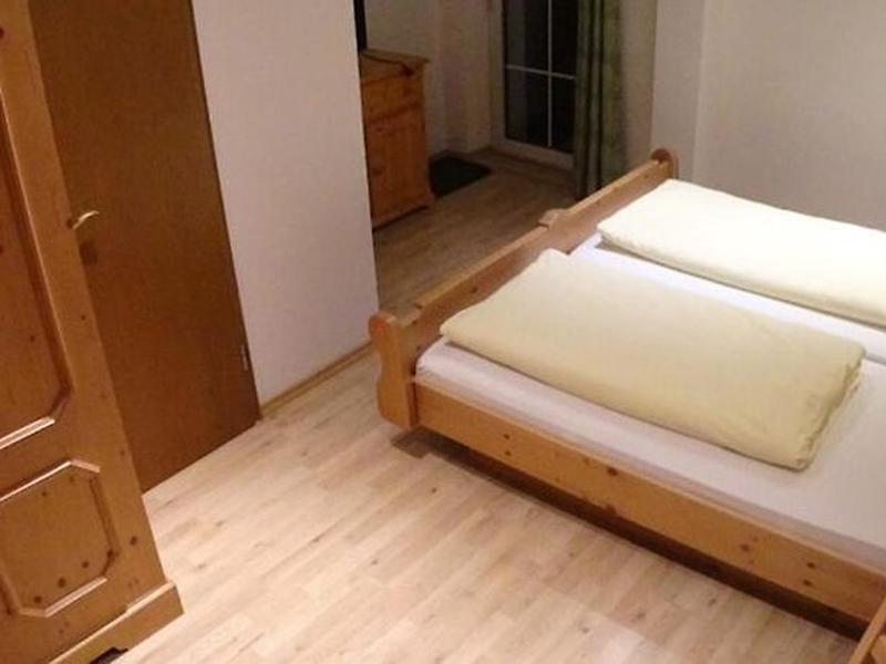 DC8701CD9B7F1DC154FD22B431A36E83