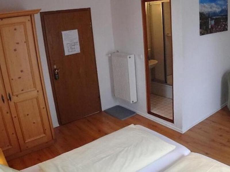 3CF3279B518120EA5303C8F52965A6AF