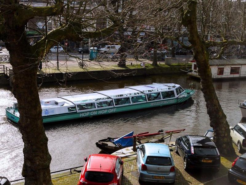 92F89CE9255FB6F5A9D750563EE2364B