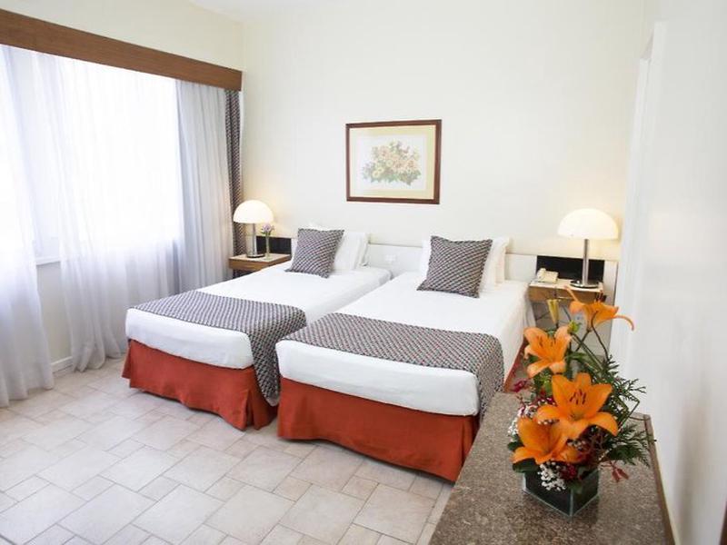 62D69BD91B9DD736EA5B76E1E9719A28