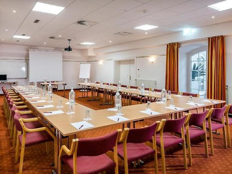 B243F77DB33160EDE2905288A0453DC1