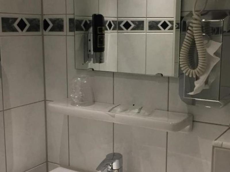 1D765A90DBB6DFB5E0F76F9051240001