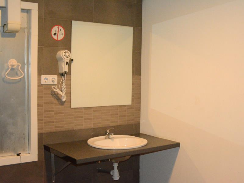 5100FCC22FDD2596AA2568446D7A64E5