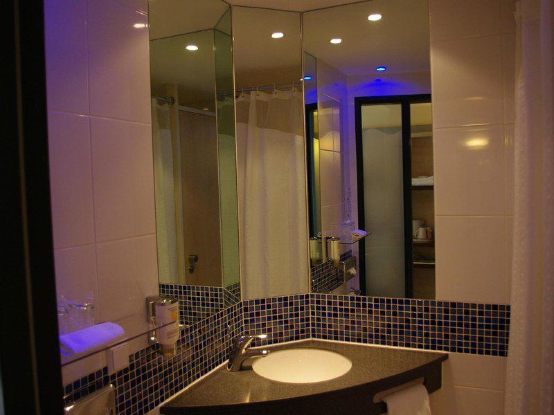 6E6A188ED84F76677CE2867B199367EE