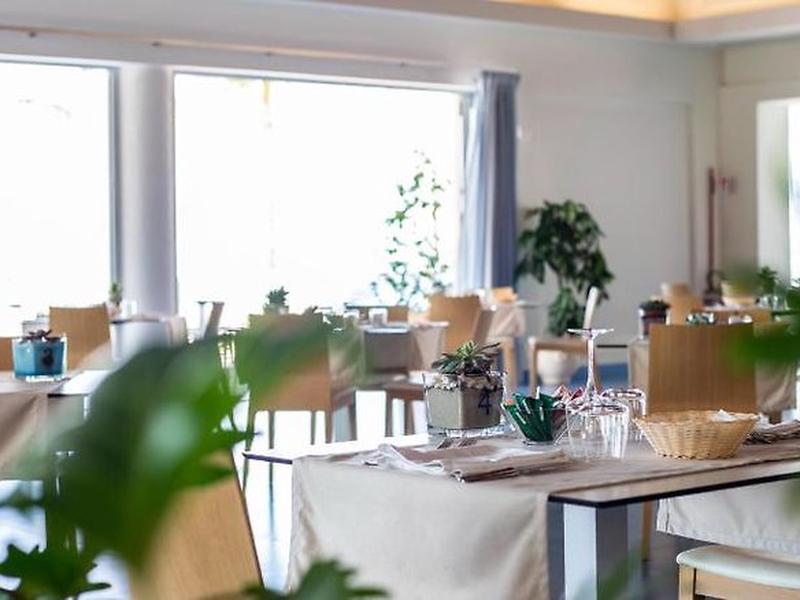 AEF912E0D8CFFBF2E8B7254579DAD323