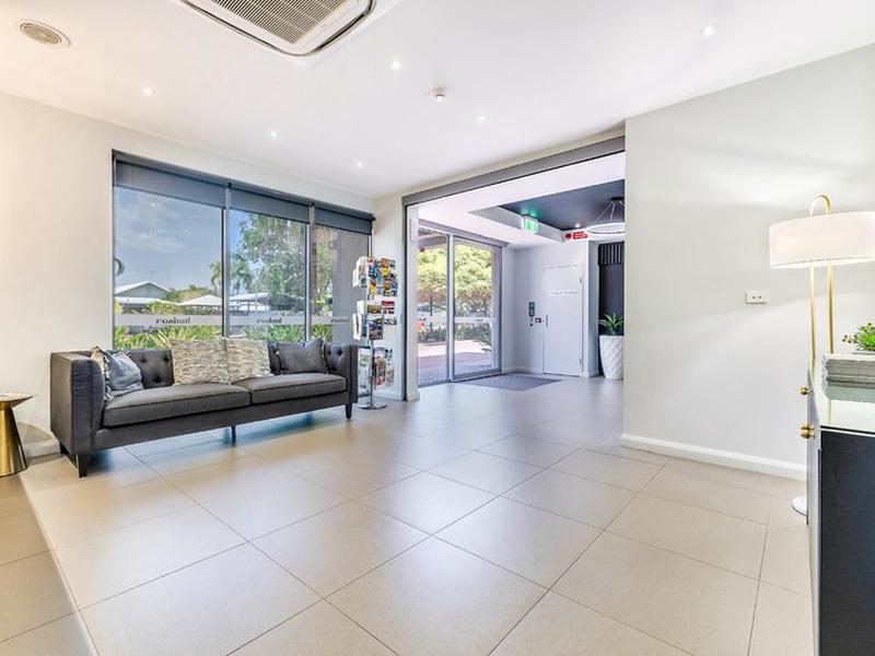 77222BD3FE311F2291F6A1F710997692