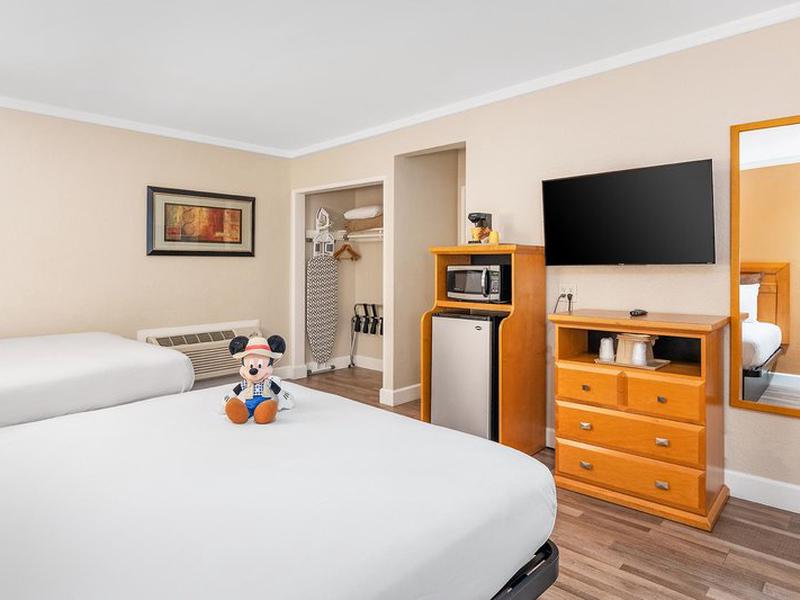 0821BF3E7D646FF7F75AF1CDB5586E14