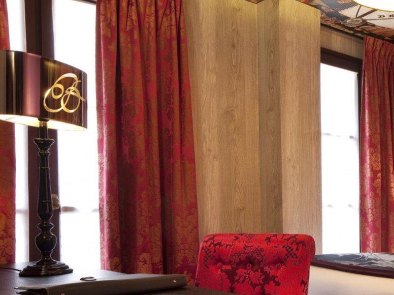 EB8CCE984AD056F144ADEBD745213593