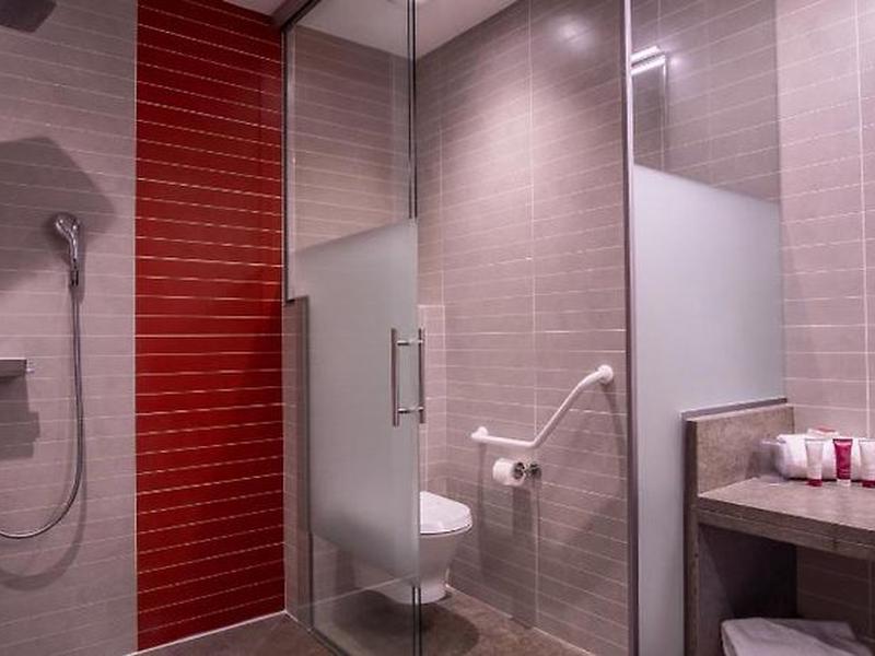 8F0B8D8F35A33CA2A2F4FBA0E0CCECA8