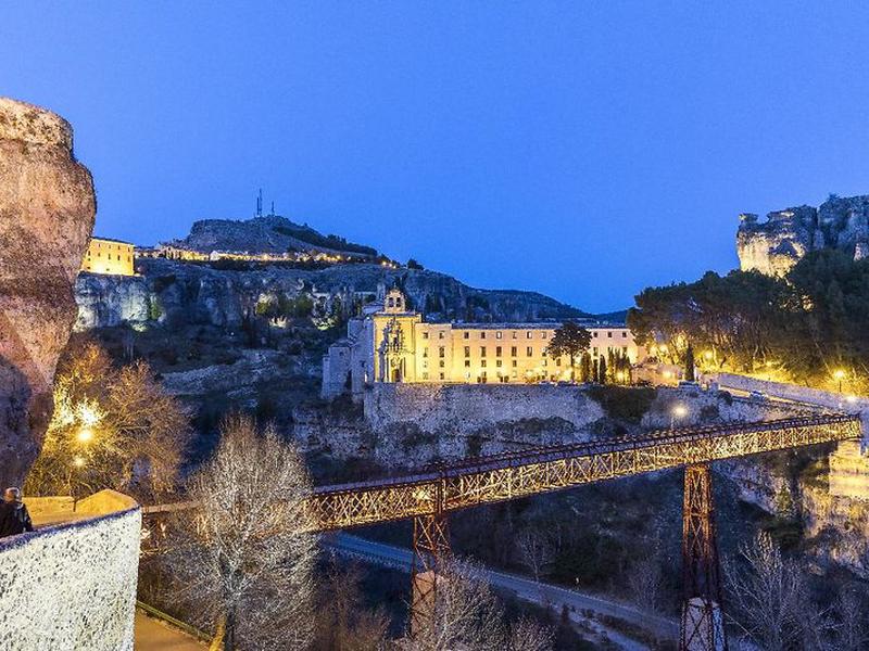 2D386CB73A7C9618D3393181C1C19E08