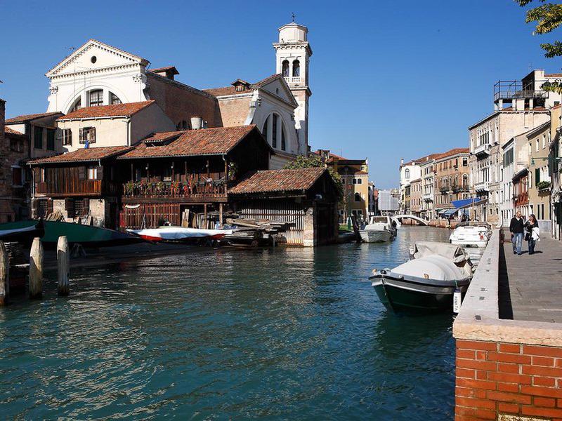 F477981D9815105671D5004D71AE67C9