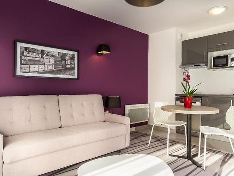 EE9A75918F5E00AFCED083113034E489