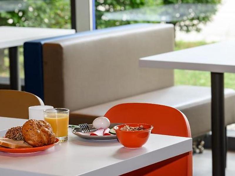 76A1713513FB40DF319ED4D2EF71A25B