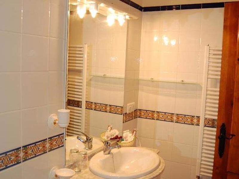 AA4BCA5CDD60E201CF2BD6F18935A671