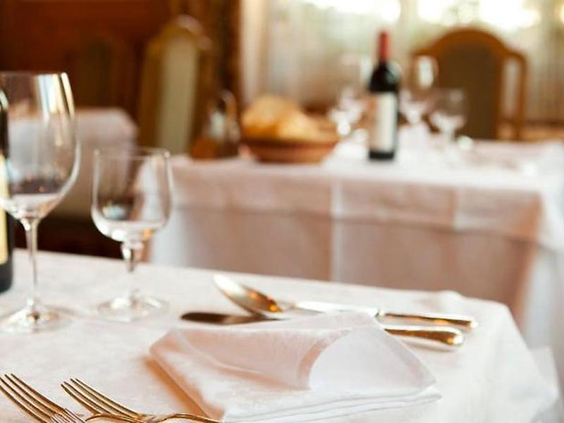 37DCF40AE88CE706D32CA045AC09A63C