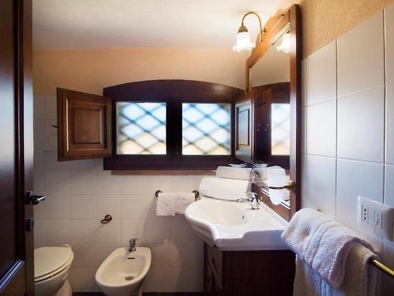 AFA455F5DEACB81BFC39AC8819DF6116