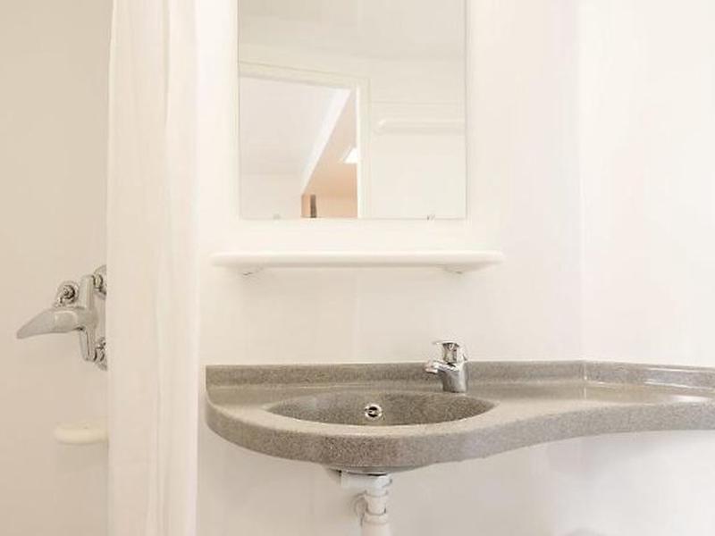 EEF9C7B9C2968DE29F0CA73D72BA2CD4