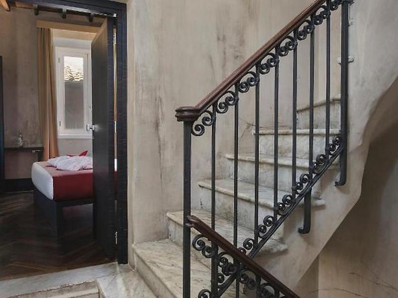 CB618AD689AF04E40DEFE961A6FE855C