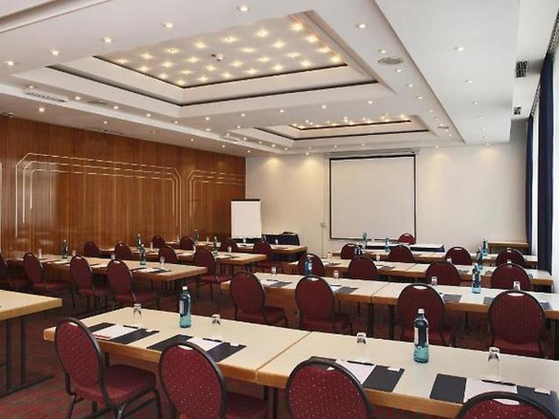 FFEB4AB52F3A0C323B8202110C514050