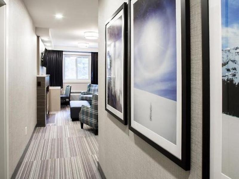 B054A4C50370E56F0382FCE7EB56429E