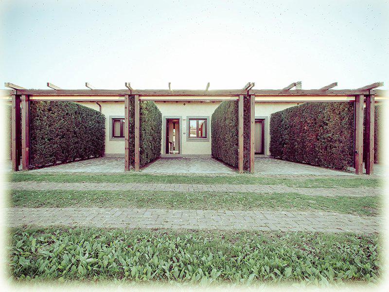 04720852E3ADF65E420A5F6C322C474B