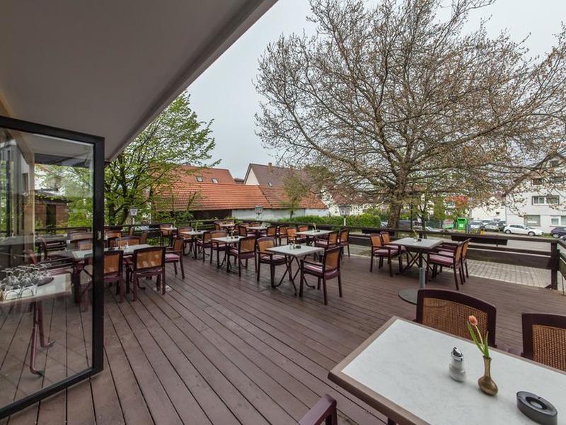 466666D57AD2BCB6401D3E8E7111824A