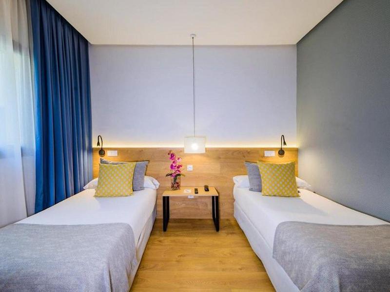 C9E19CB8218E50DBF52EDDD9BA2E4D79